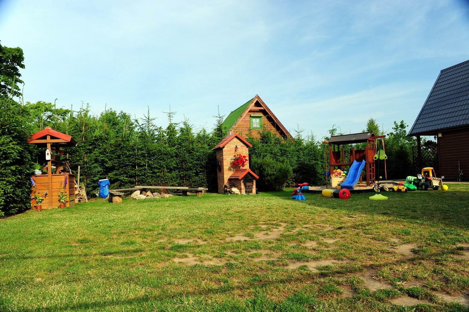 Caloroczne Domki Nad Morzem I Jeziorem Jezierzany Esterno foto